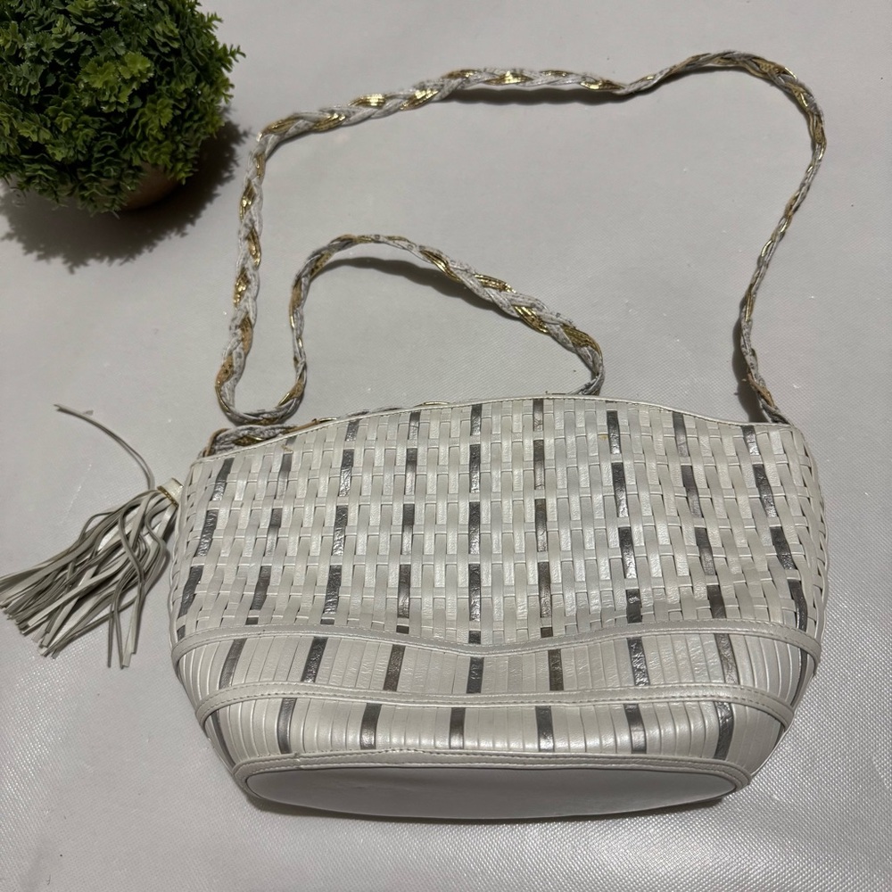 Sharif Vintage Leather Woven Shoulder Crossbody Bag Purse Silver White Beach‎